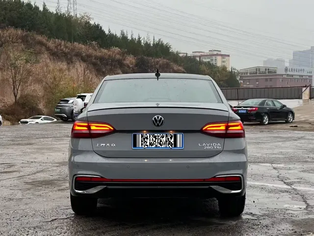 Volkswagen Lavida — Фото автомобиля 14