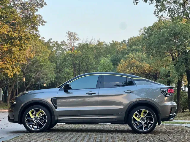 Lynk & Co 05 — Фото автомобиля 16
