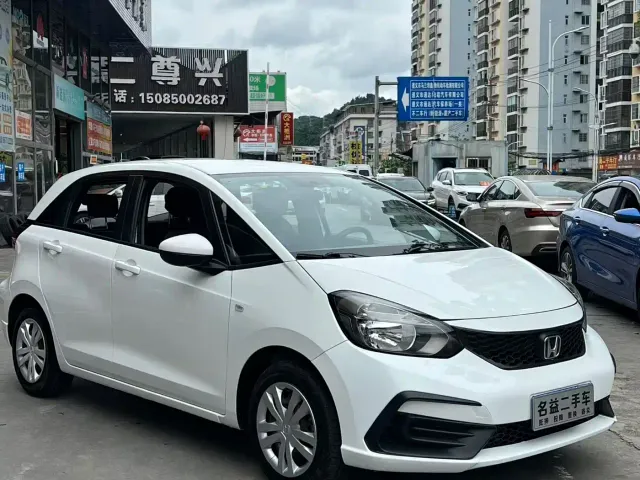 Honda Fit — Фото автомобиля 2