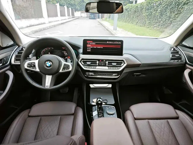 BMW X3 — Фото автомобиля 13
