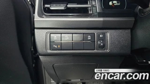 KG_Mobility_Ssangyong Rexton Новый Rexton Sport Khan Дизель 2.2 4WD — Фото автомобиля 13