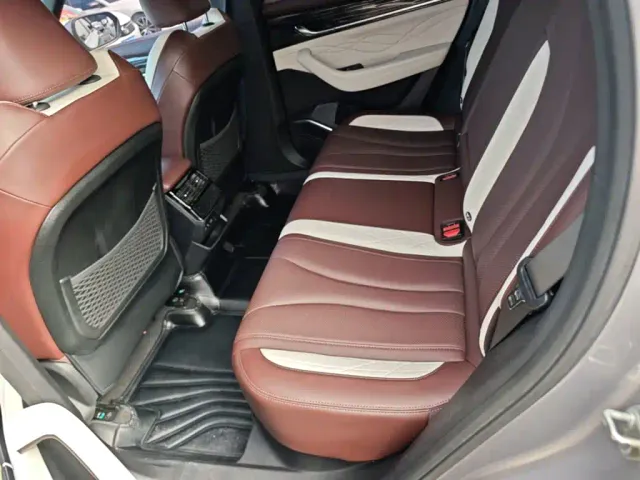 Geely Xingyue L — Фото автомобиля 16