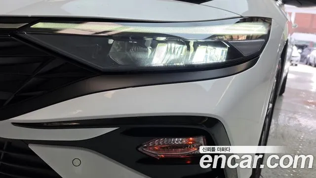 Hyundai Avante CN7 — Фото автомобиля 22