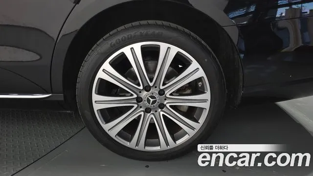 Mercedes-Benz E-Class W213 — Фото автомобиля 6