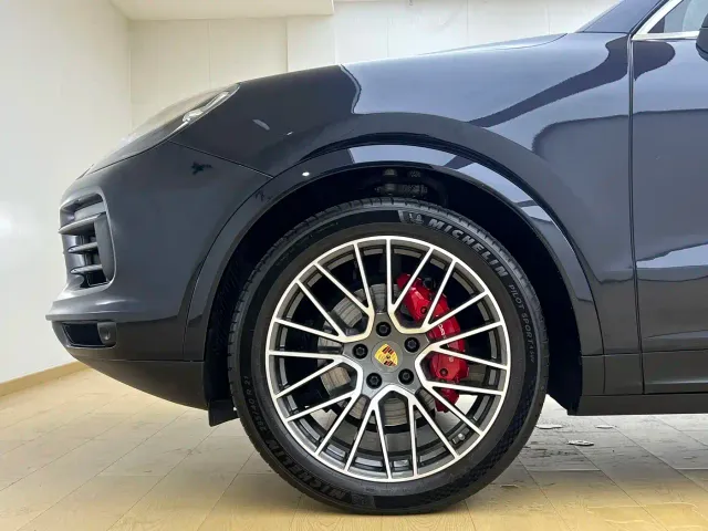 Porsche Cayenne 2019 Cayenne 3.0T — Фото автомобиля 4