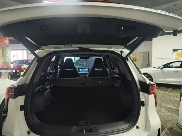Changan CS75 Plus — Фото автомобиля 18