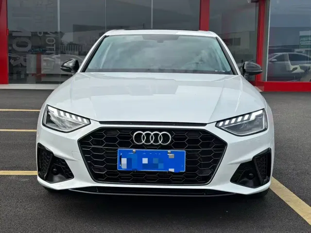 Audi A4L — Фото автомобиля 2