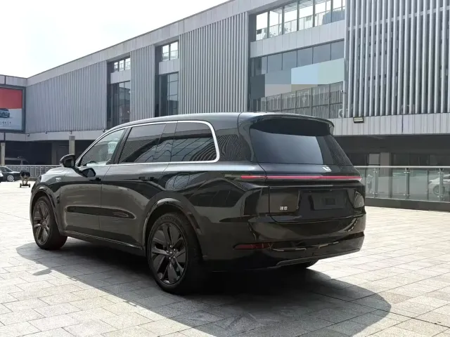 Li Auto Li Xiang L9 2024 Pro — Фото автомобиля 7