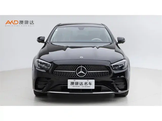 Mercedes-Benz E-Class — Фото автомобиля 2
