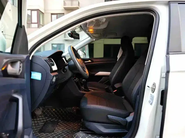 Volkswagen Tharu — Фото автомобиля 3