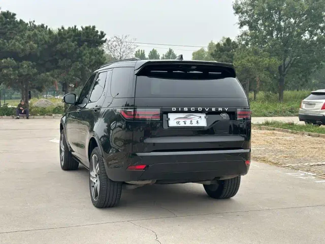 Land Rover Discovery — Фото автомобиля 4
