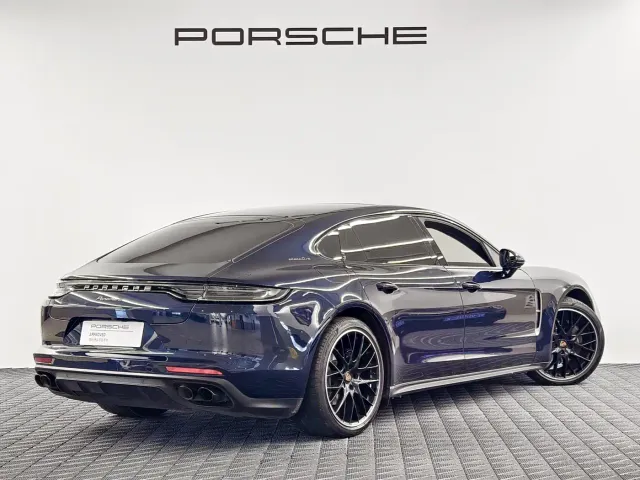 Porsche Panamera — Фото автомобиля 5