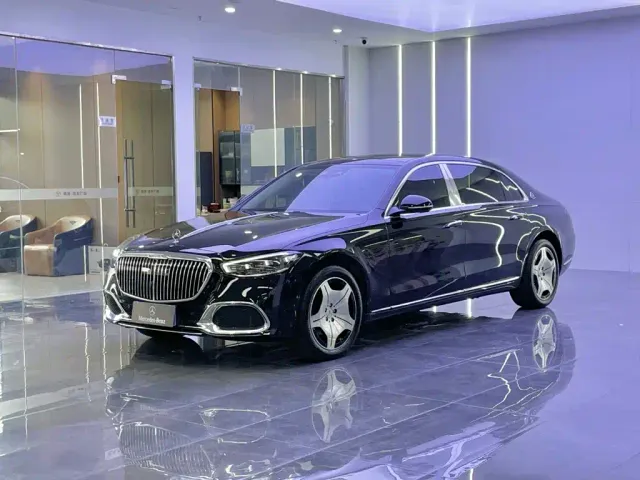 Фотография автомобиля — Mercedes-Benz Maybach S-Class