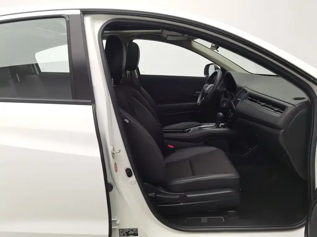 Honda Vezel 2020 1.5L CVT Pioneer — Фото автомобиля 23