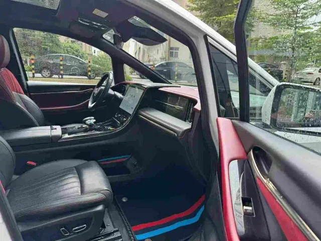 GAC Trumpchi M8 — Фото автомобиля 8