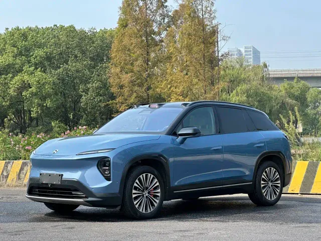 Фотография автомобиля — Nio ES7