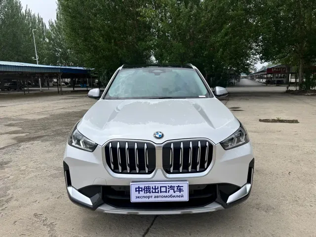 BMW X1 — Фото автомобиля 2