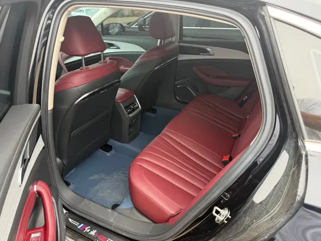 Hongqi H5 — Фото автомобиля 13