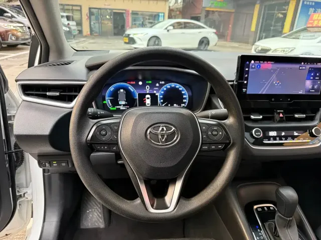 Toyota Levin 2023 Smart Hybrid 1.8L Sport Edition — Фото автомобиля 13