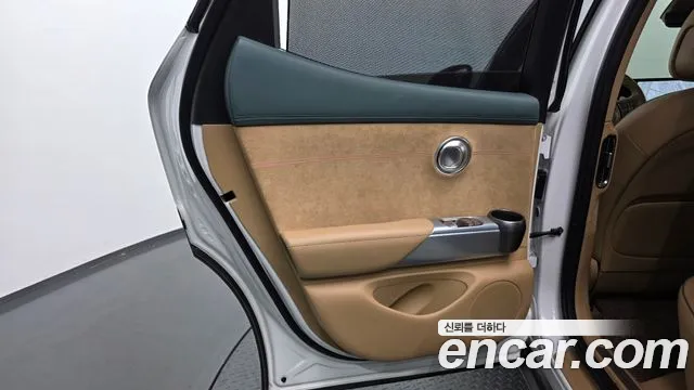 Genesis GV60 — Фото автомобиля 25