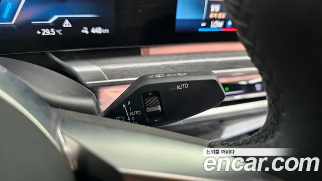 BMW i7 — Фото автомобиля 23