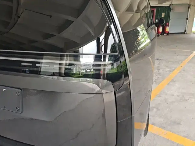 Li Auto MEGA — Фото автомобиля 7