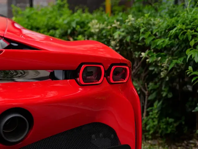 Ferrari SF90 — Фото автомобиля 6