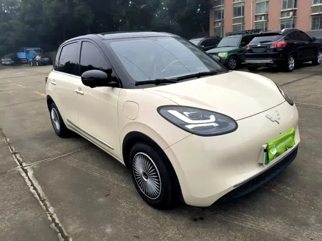 Wuling Bingo — Фото автомобиля 3