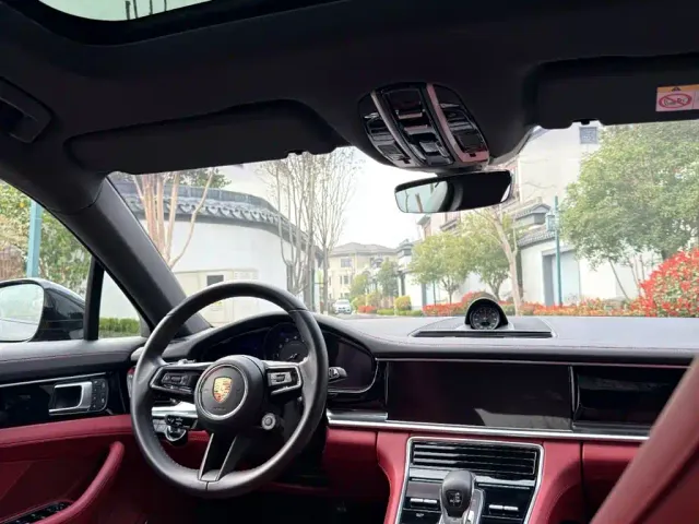 Porsche Panamera — Фото автомобиля 9
