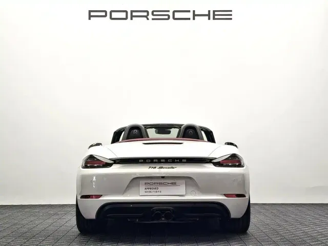 Porsche 718 — Фото автомобиля 5