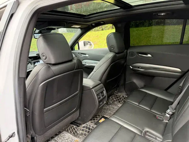 Cadillac XT4 — Фото автомобиля 11