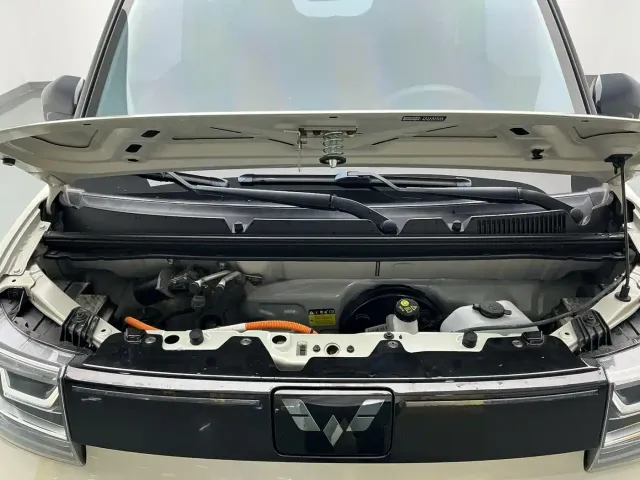 Wuling Hongguang Mini EV — Фото автомобиля 11