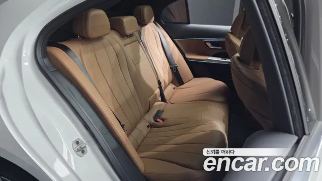 Mercedes-Benz E-Class W214 — Фото автомобиля 18
