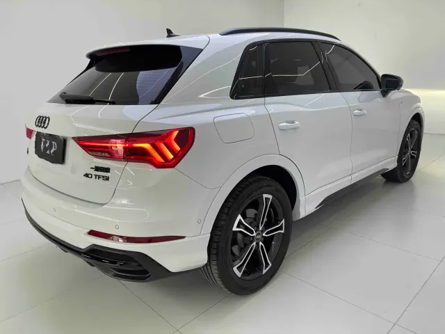 Audi Q3 — Фото автомобиля 4