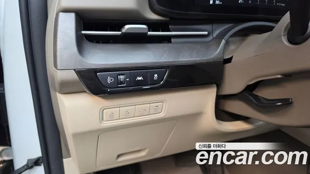 Kia Carnival 4th Gen — Фото автомобиля 29