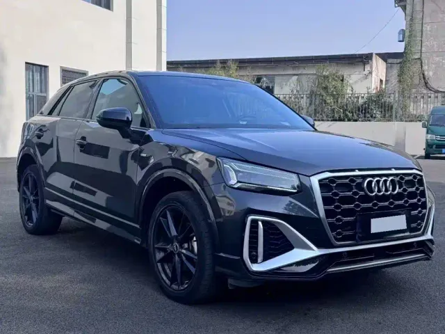 Audi Q2L — Фото автомобиля 2