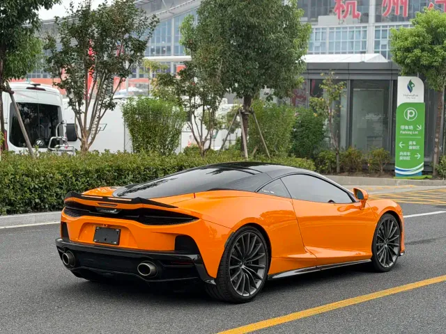 McLaren GT — Фото автомобиля 11