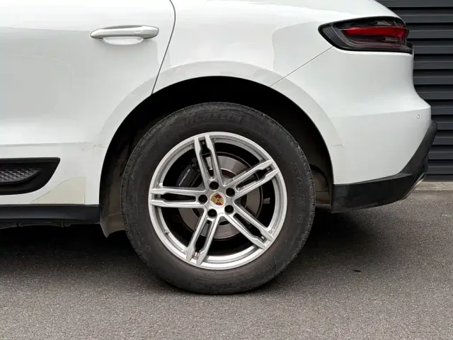 Porsche Macan — Фото автомобиля 5