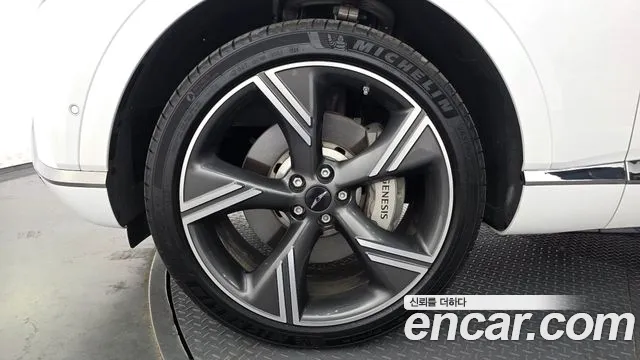Genesis GV80 2.5T Бензин AWD — Фото автомобиля 5