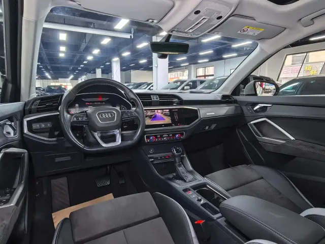 Audi Q3 — Фото автомобиля 14