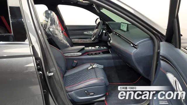 Genesis GV70 2.5T Бензин 2WD — Фото автомобиля 19