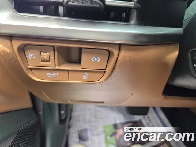 Hyundai Grandeur Grandeur (GN7) 2.5 Бензин 2WD — Фото автомобиля 13