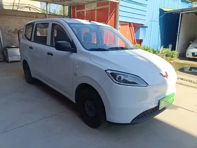 Wuling Hongguang — Фото автомобиля 3