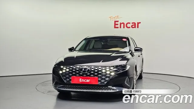 Hyundai Grandeur — Фото автомобиля 3