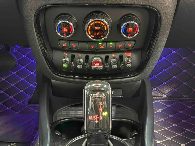 MINI Clubman — Фото автомобиля 12