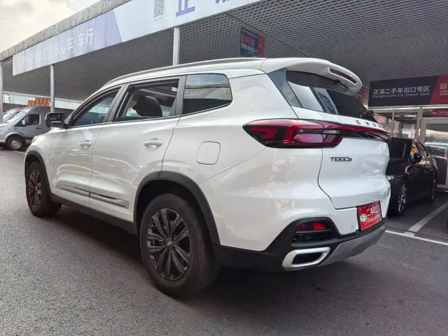Chery Tiggo 8 — Фото автомобиля 18