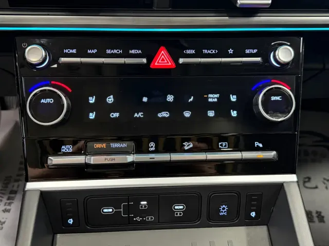 Hyundai Santa Fe — Фото автомобиля 10