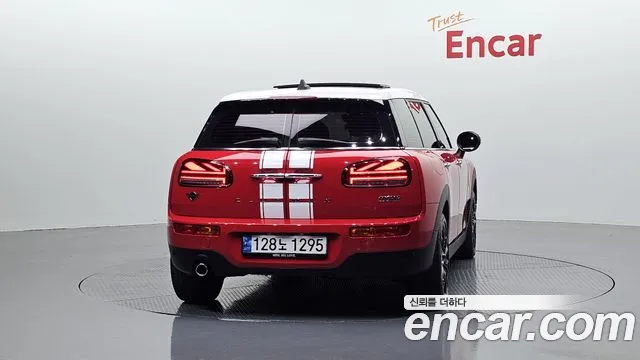 MINI Clubman — Фото автомобиля 3