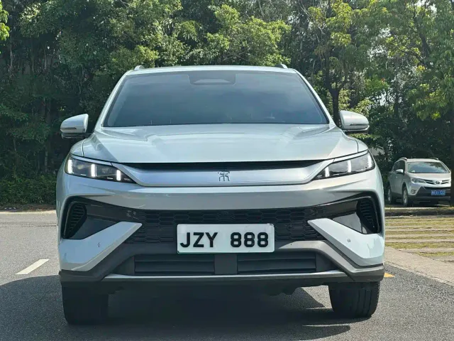 BYD Song Pro — Фото автомобиля 2