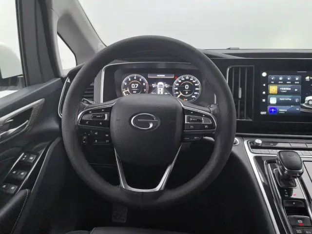 GAC Trumpchi M8 — Фото автомобиля 11